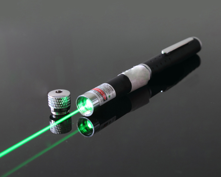 NEUF POINTEUR LASER VERT 1MW PUISSANT (MAXIMUM LEGALE EN EUROPE)