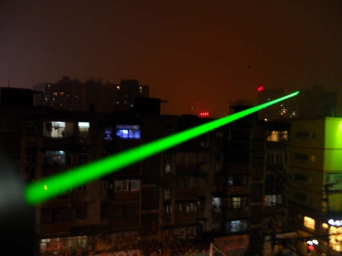 stylo laser longue portée