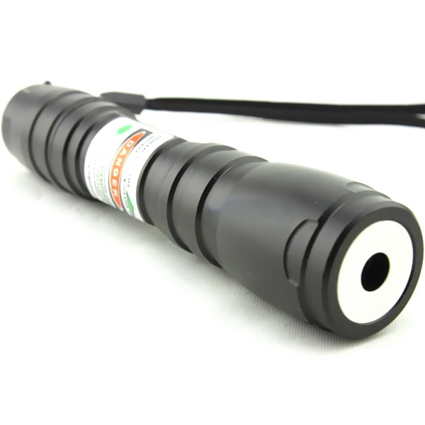 laser vert 100mw distance