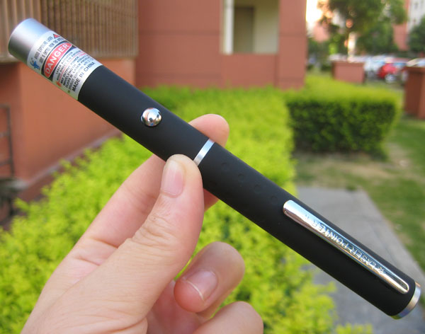stylo pointeur laser 100mw