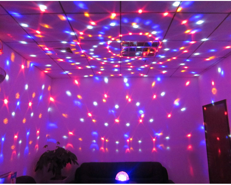 lazer lumineux avec couleurs differente en forme etoiles